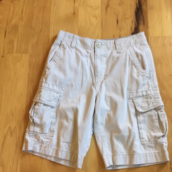 young mens cargo shorts